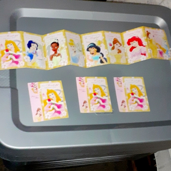 Valentine's day cards Barbie Disney Princess 44 ct - Picture 3 of 5